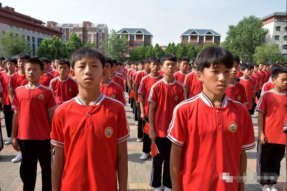 登封少林小龙武校：铸就文武英才的摇篮，开启多彩人生之旅
